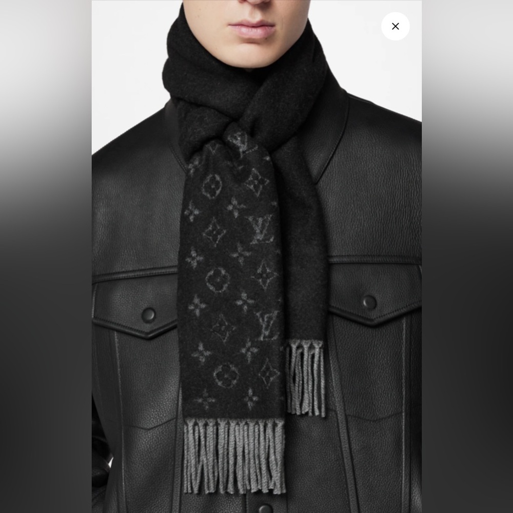 Louis Vuitton Black and Gray Monogram Gradient Scarf
Brand New